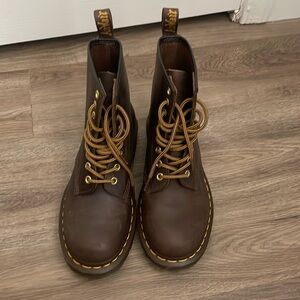 Dr Martens 1460 Crazy Horse Leather Boot